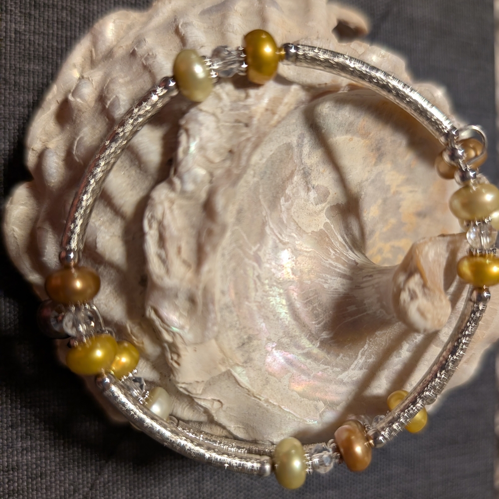 Elegant Silver and Gold Beaded Bracelet